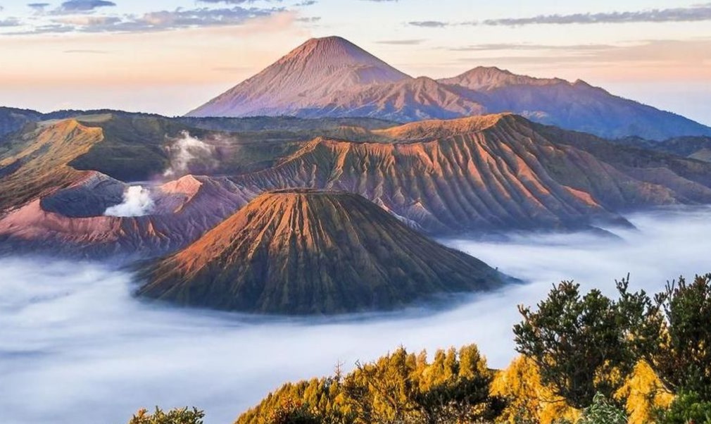 Gunung-Bromo-Jawa-Timur
