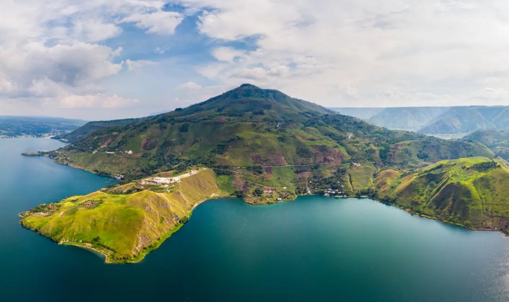 Paket-Wisata-Danau-Toba-dan-Samosir