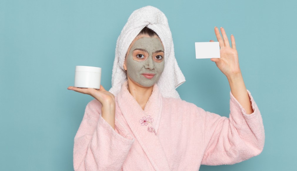 Rekomendasi-Produk-Masker-Wajah-Alami-Terbaik
