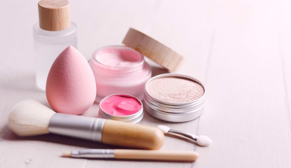 Tips-Memilih-Makeup-untuk-Pemula